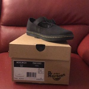 NIB - Dr Martens Woolwich Shoe